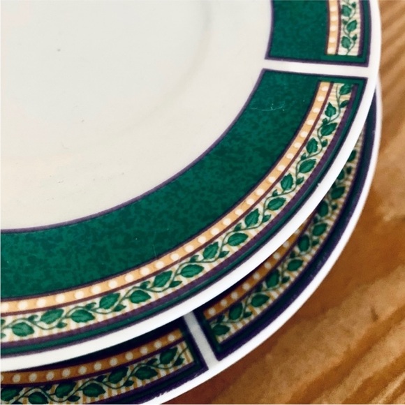 Buckingham Green Leaves Small Plate Set (8) - Picture 2 of 3
